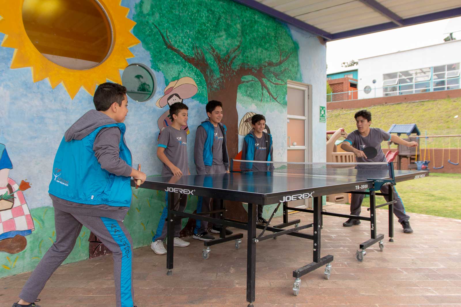 Espacios y diversión en Asian American School